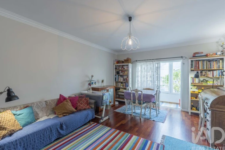 Moradia T4 para Venda em São Domingos de Rana Foto 3