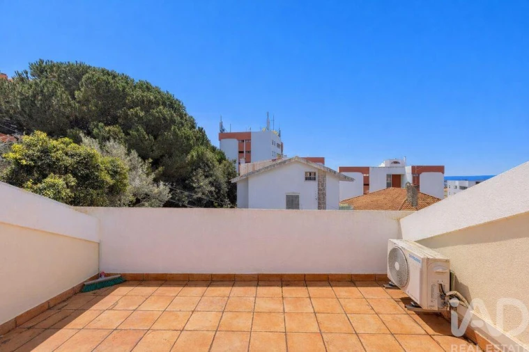 Moradia T4 para Venda em São Domingos de Rana Foto 26