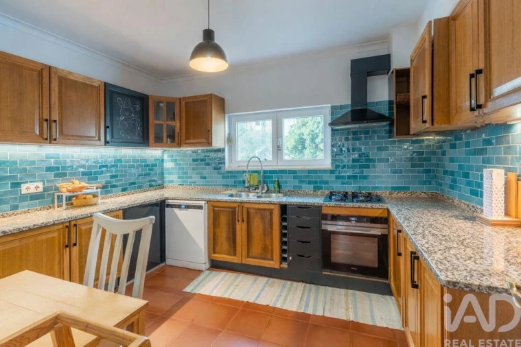 Moradia T4 para Venda em São Domingos de Rana Foto 7