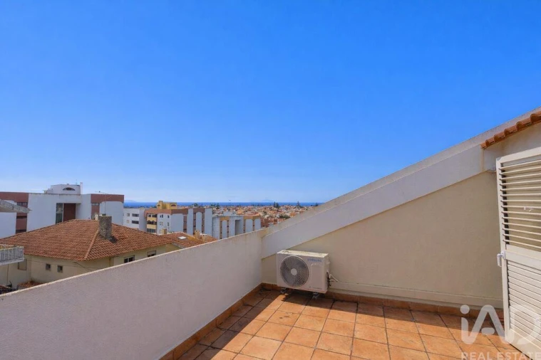 Moradia T4 para Venda em São Domingos de Rana Foto 25