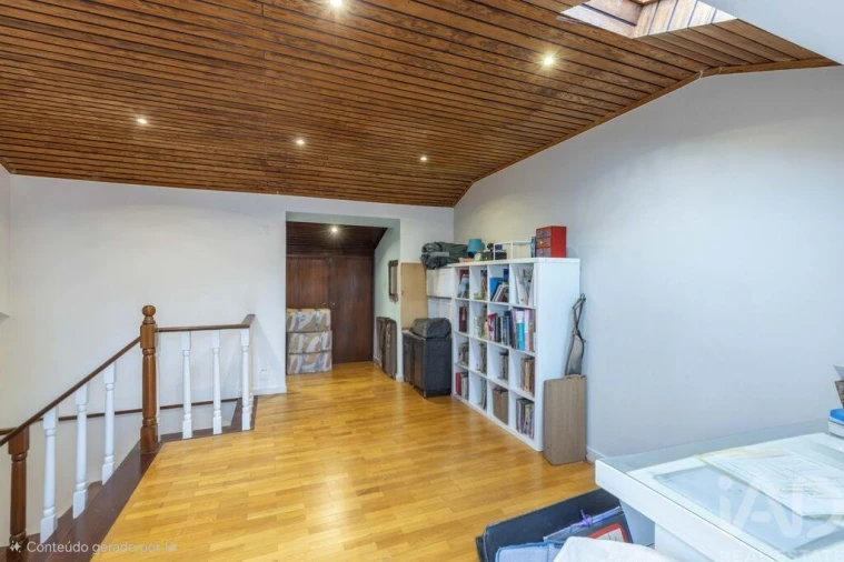 Moradia T4 para Venda em São Domingos de Rana Foto 22