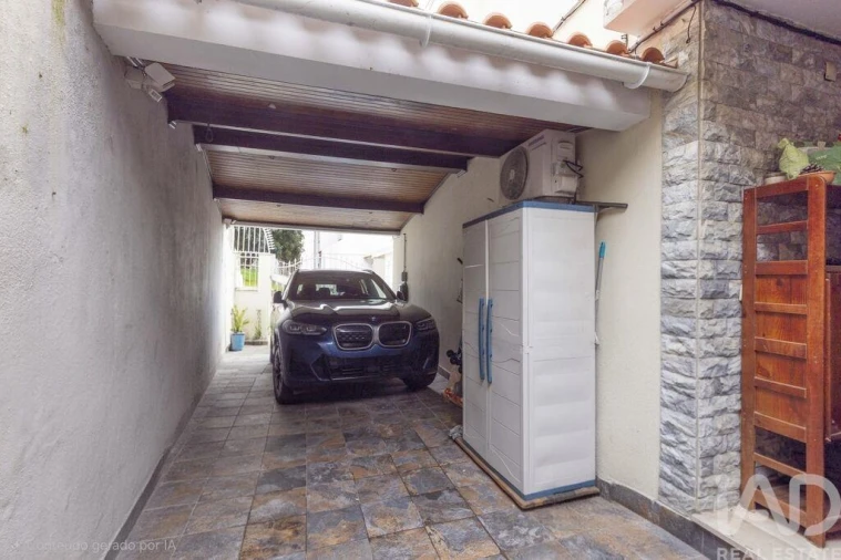 Moradia T4 para Venda em São Domingos de Rana Foto 31