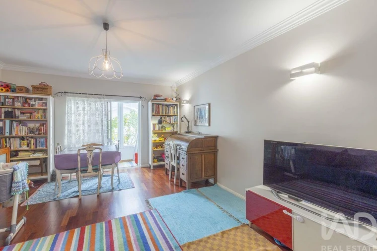 Moradia T4 para Venda em São Domingos de Rana Foto 2