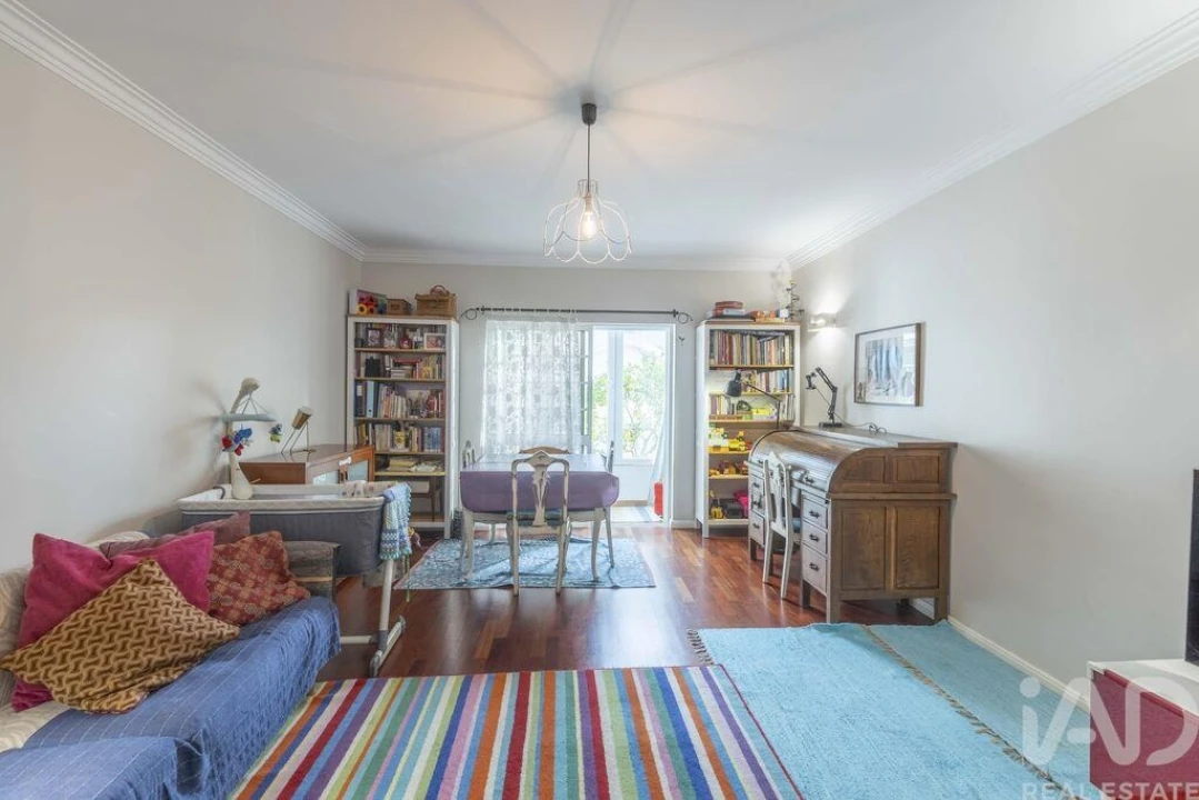 Moradia T4 para Venda em São Domingos de Rana Foto 1