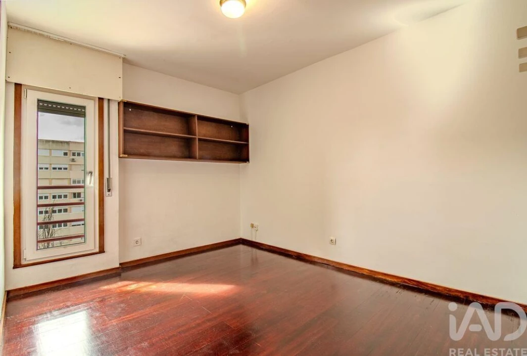 Apartamento T3 para Arrendamento em Lumiar Foto 16