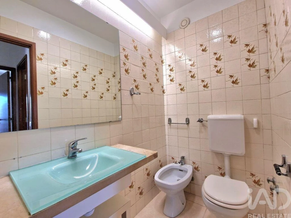 Apartamento T3 para Arrendamento em Lumiar Foto 12