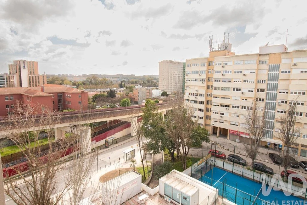 Apartamento T3 para Arrendamento em Lumiar Foto 21