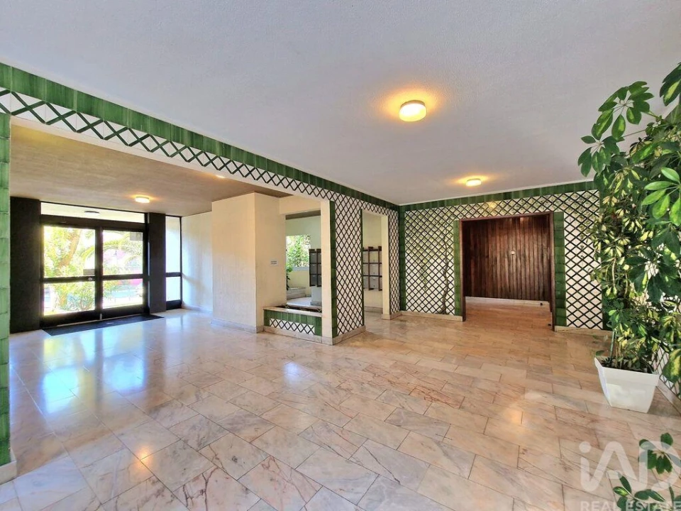 Apartamento T3 para Arrendamento em Lumiar Foto 16