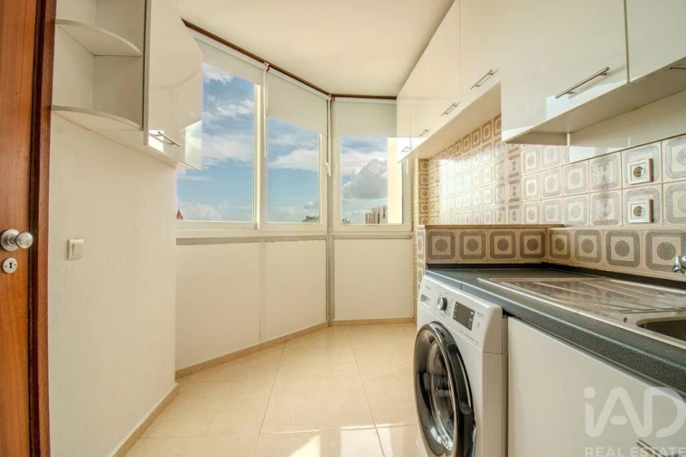 Apartamento T3 para Arrendamento em Lumiar Foto 7