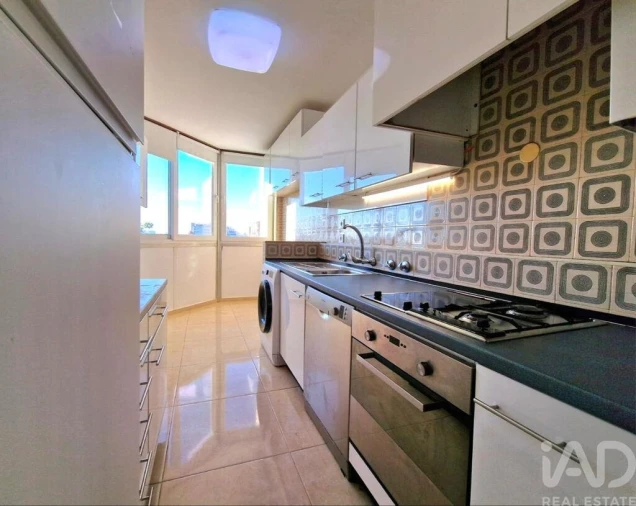 Apartamento T3 para Arrendamento em Lumiar Foto 3