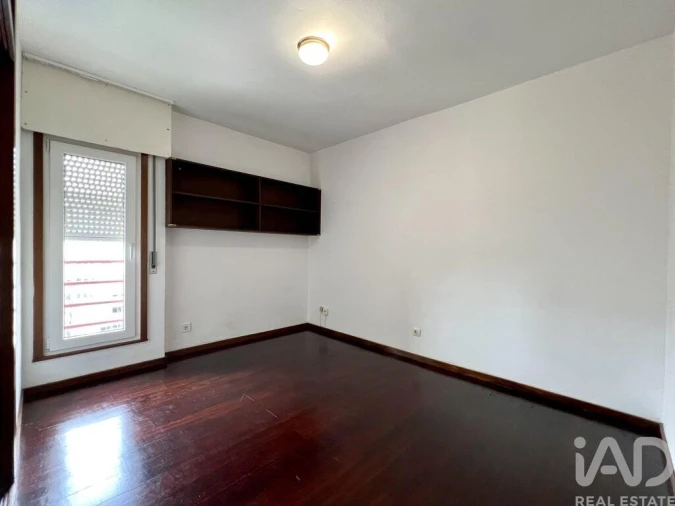 Apartamento T3 para Arrendamento em Lumiar Foto 15