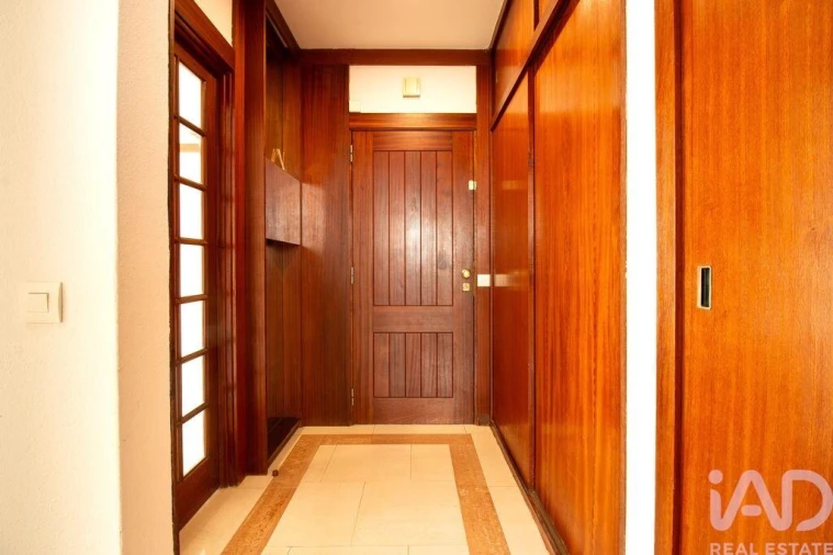 Apartamento T3 para Arrendamento em Lumiar Foto 19