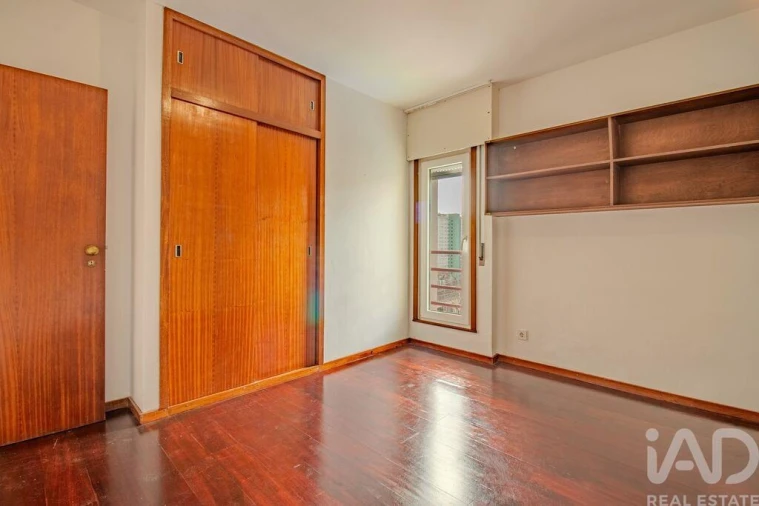 Apartamento T3 para Arrendamento em Lumiar Foto 15