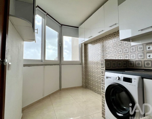 Apartamento T3 para Arrendamento em Lumiar Foto 8