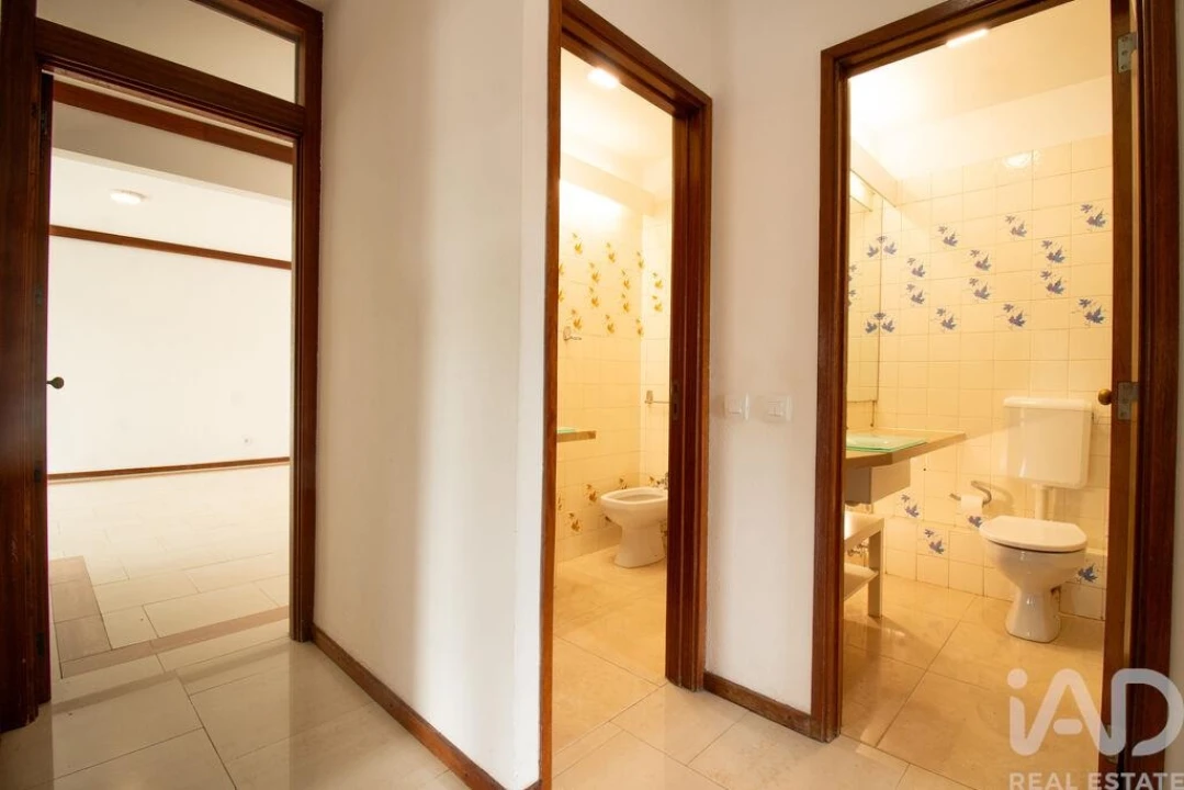 Apartamento T3 para Arrendamento em Lumiar Foto 9