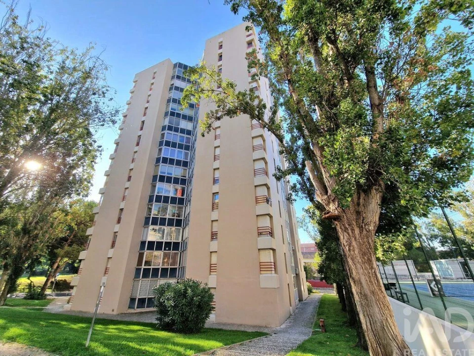 Apartamento T3 para Arrendamento em Lumiar Foto 17