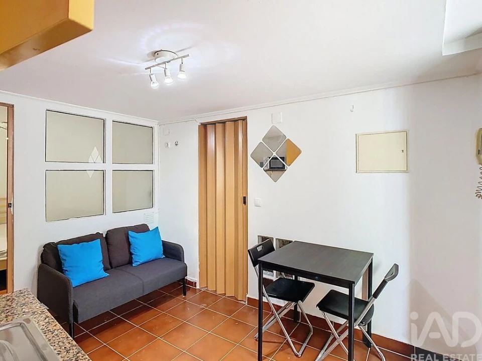 Apartamento T1 para Venda em Santa Maria Maior Foto 4