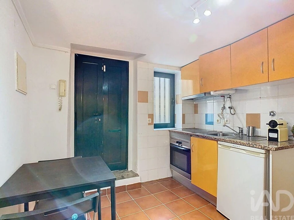 Apartamento T1 para Venda em Santa Maria Maior Foto 10