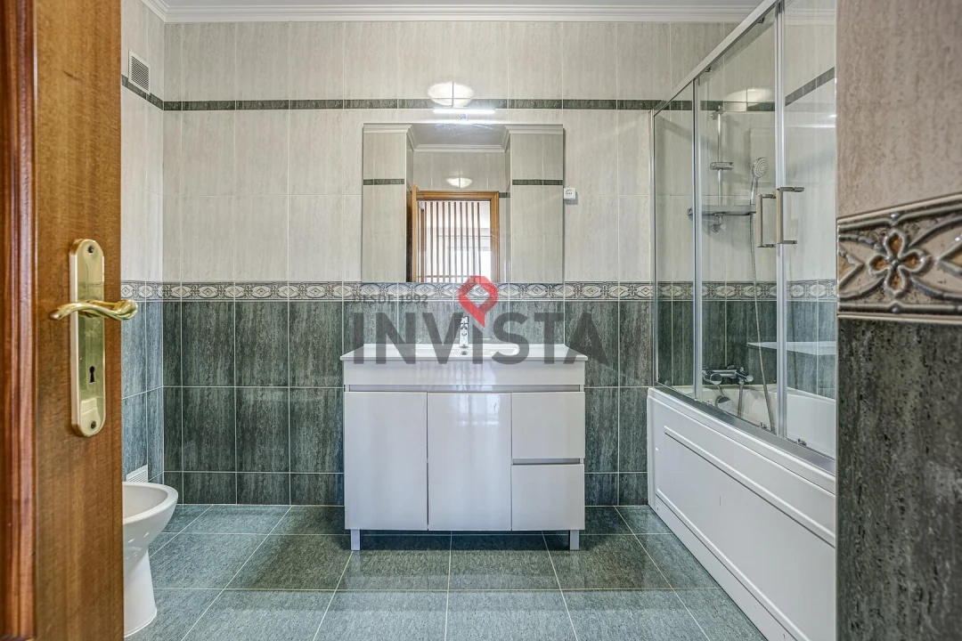 Apartamento T3 para Venda em Carregado e Cadafais Foto 18