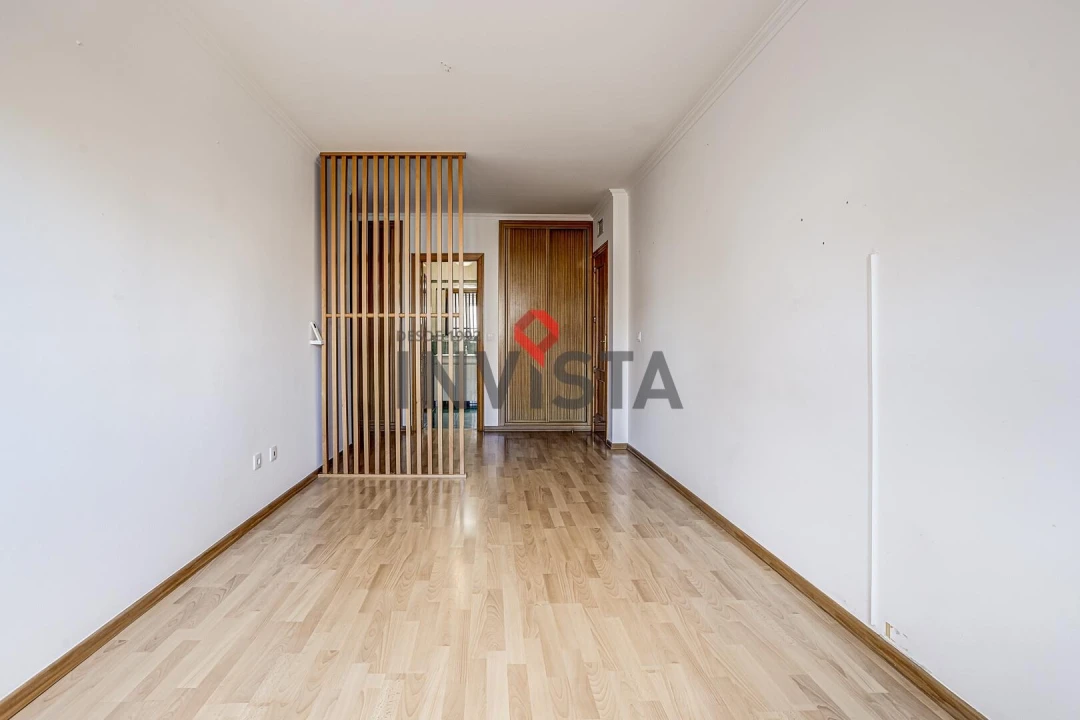 Apartamento T3 para Venda em Carregado e Cadafais Foto 17