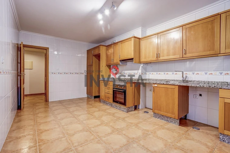 Apartamento T3 para Venda em Carregado e Cadafais Foto 2