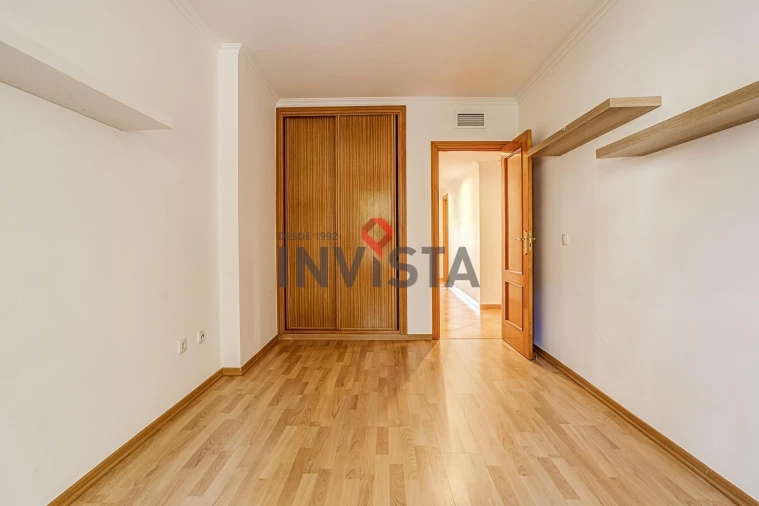Apartamento T3 para Venda em Carregado e Cadafais Foto 8