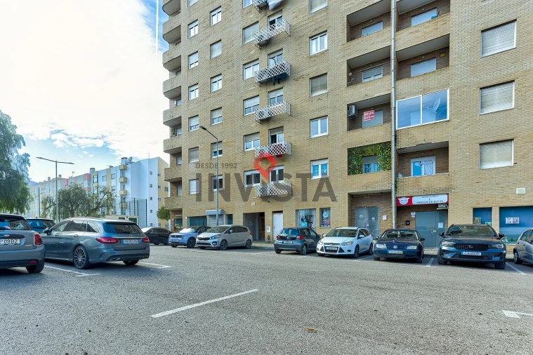 Apartamento T3 para Venda em Carregado e Cadafais Foto 25