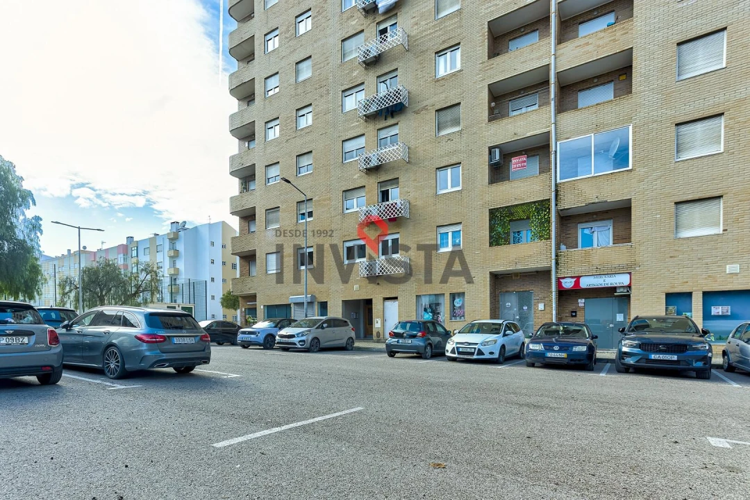 Apartamento T3 para Venda em Carregado e Cadafais Foto 25