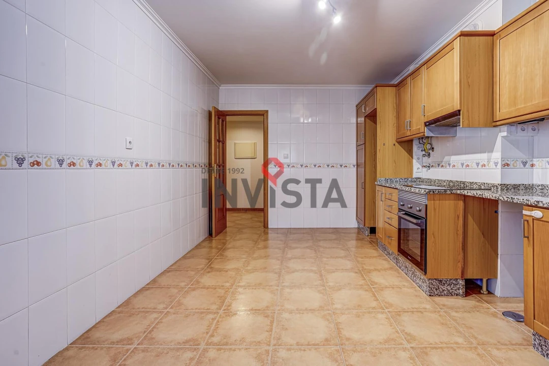 Apartamento T3 para Venda em Carregado e Cadafais Foto 23