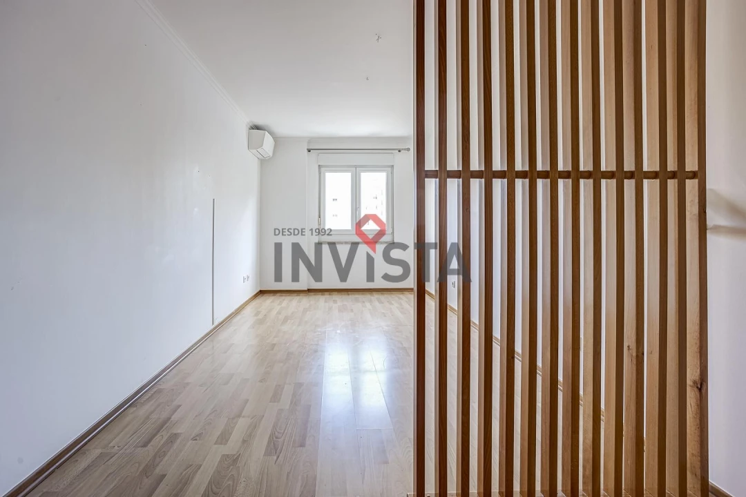 Apartamento T3 para Venda em Carregado e Cadafais Foto 14