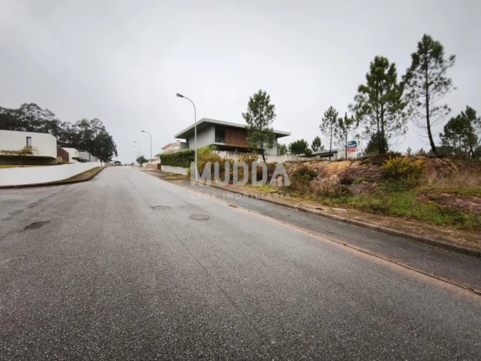 Terreno para Venda em Valongo do Vouga Foto 11