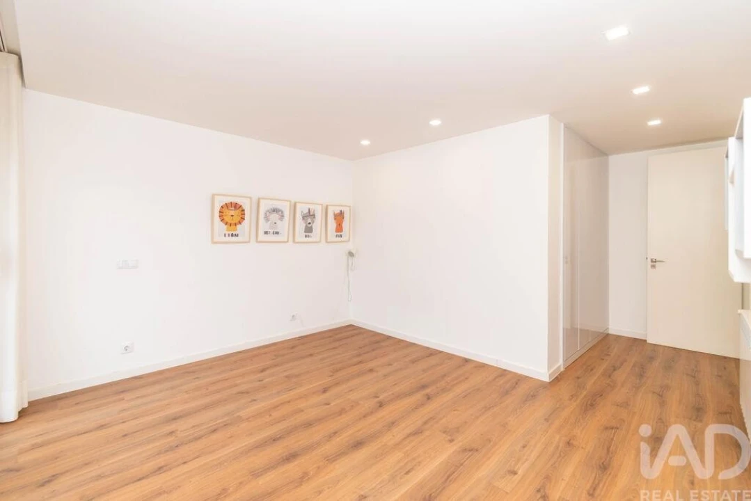 Apartamento T3 para Arrendamento em Leiria, Pousos, Barreira e Cortes Foto 10