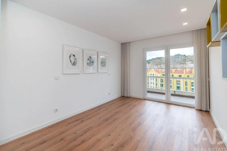 Apartamento T3 para Arrendamento em Leiria, Pousos, Barreira e Cortes Foto 5