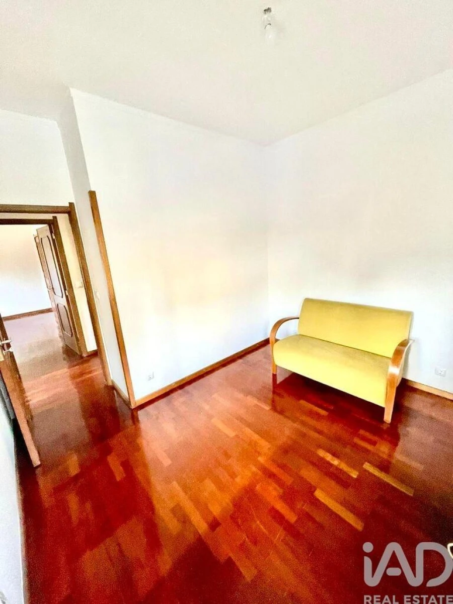 Apartamento T4 para Venda em Bonfim Foto 17