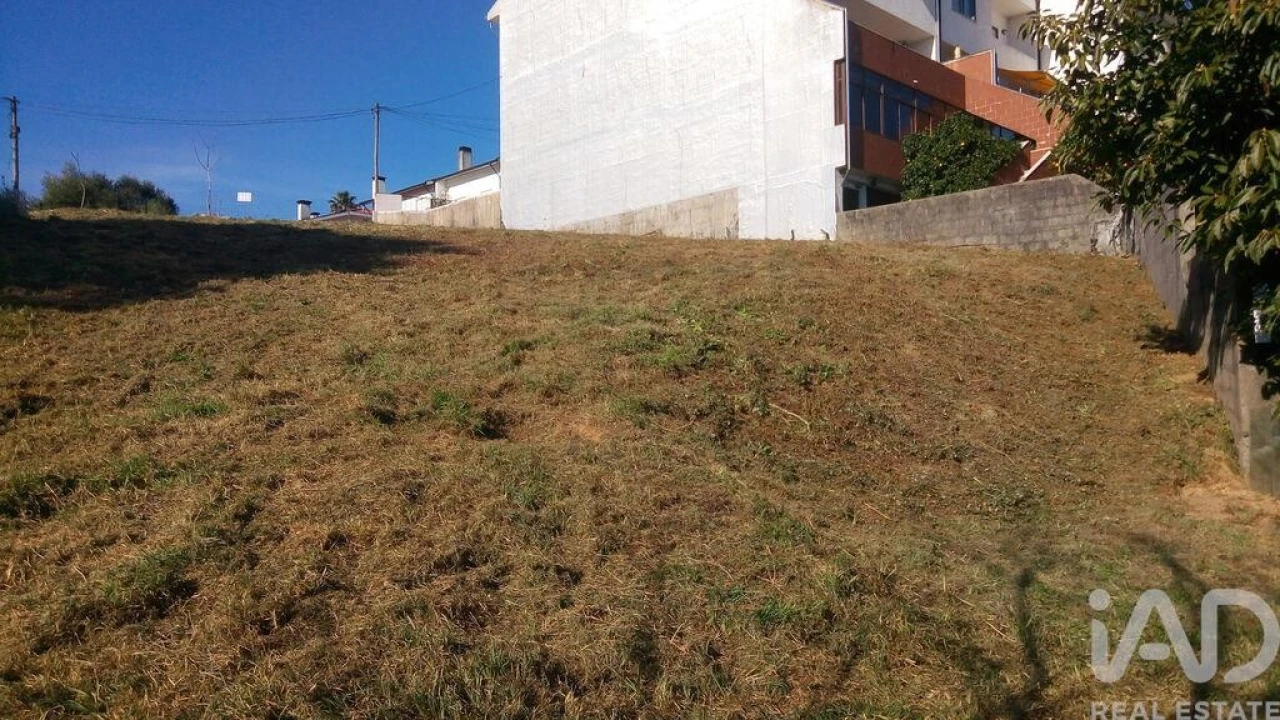 Terreno para Venda em Vilar de Andorinho Foto 5