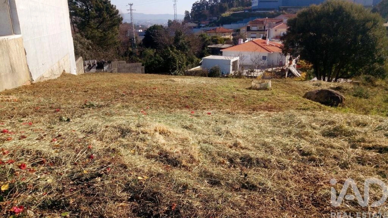 Terreno para Venda em Vilar de Andorinho Foto 6
