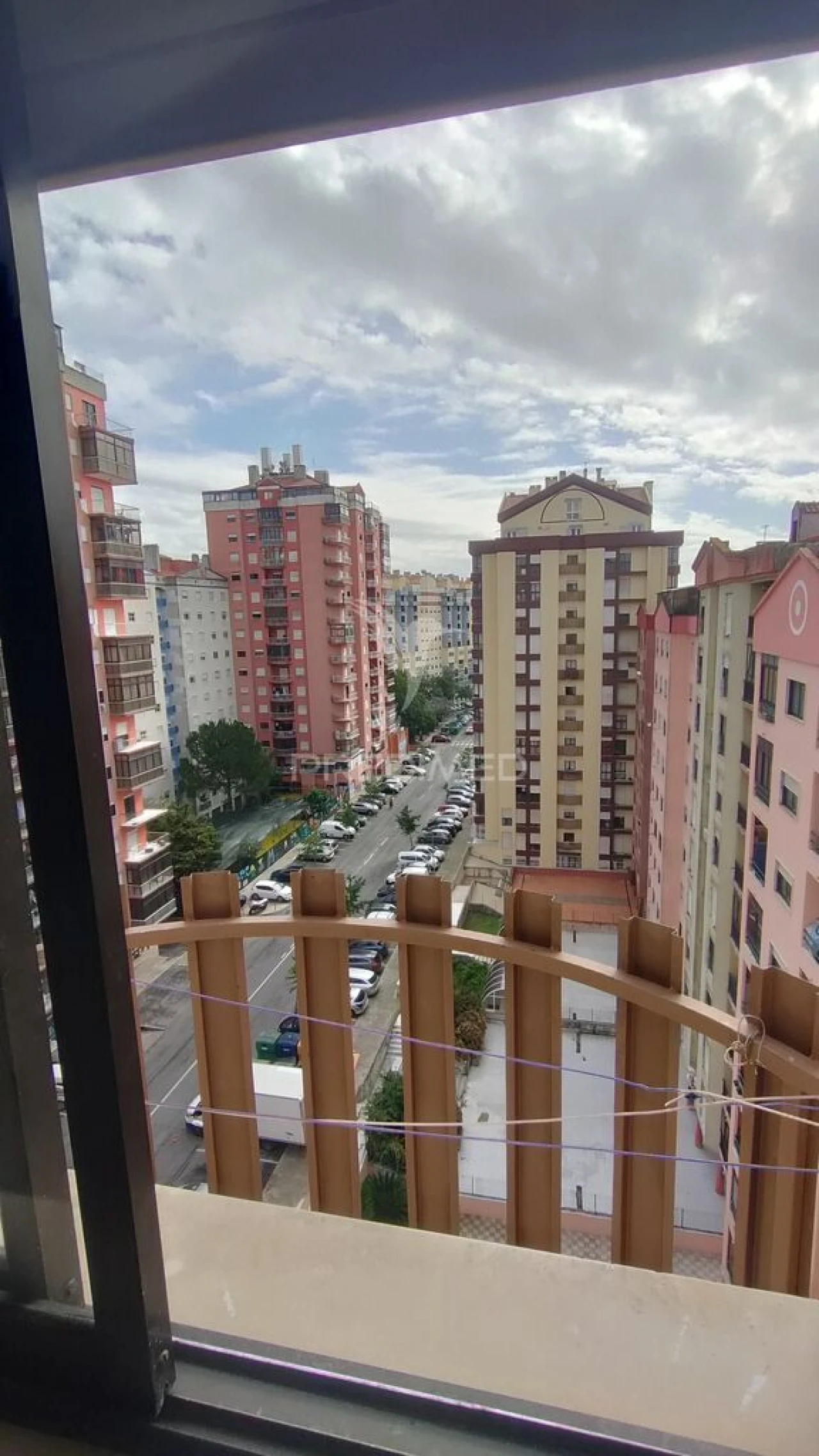 Apartamento T2 para Venda em Algueirão-Mem Martins Foto 1