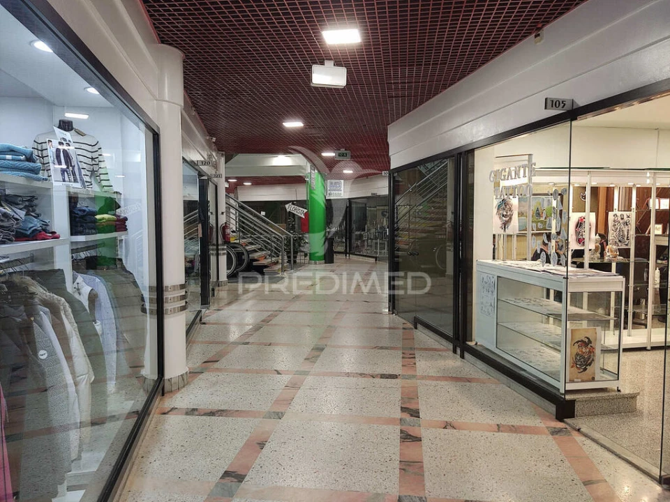 Loja para Arrendamento em Fatima Foto 4