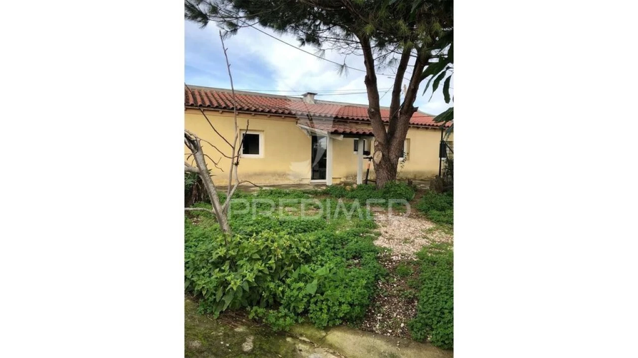 Moradia T6 para Venda em Rio de Mouro Foto 2