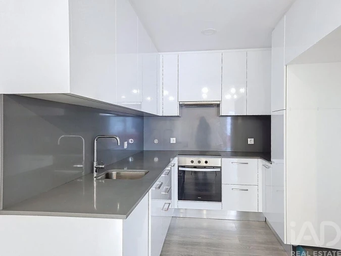 Apartamento T2 para Arrendamento em Lourinhã e Atalaia Foto 3