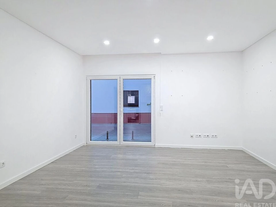 Apartamento T2 para Arrendamento em Lourinhã e Atalaia Foto 20