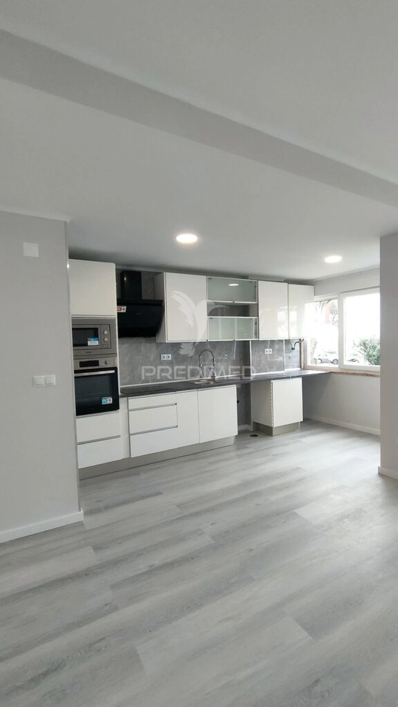 Apartamento T2 para Venda em Oeiras e São Julião da Barra, Paço de Arcos e Caxias Foto 1