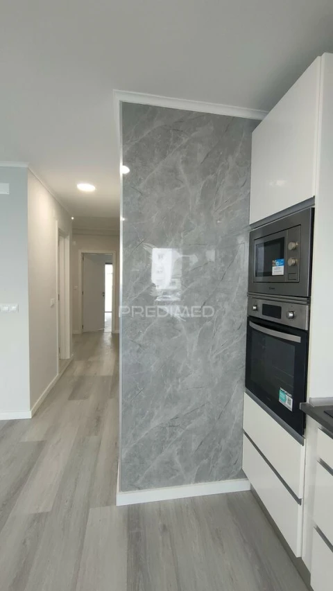 Apartamento T2 para Venda em Oeiras e São Julião da Barra, Paço de Arcos e Caxias