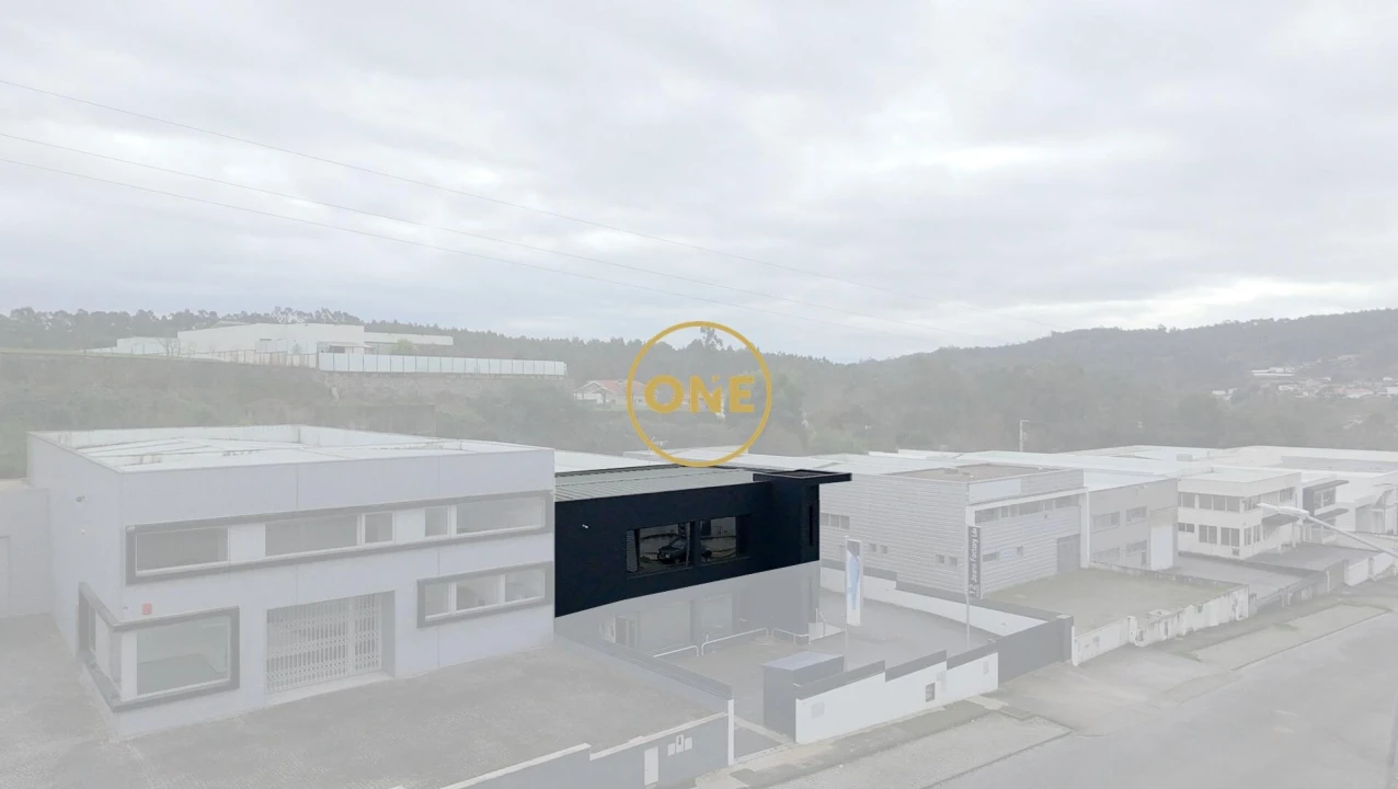 Armazém para Arrendamento em Silveiros e Rio Covo (Santa Eulália) Foto 9