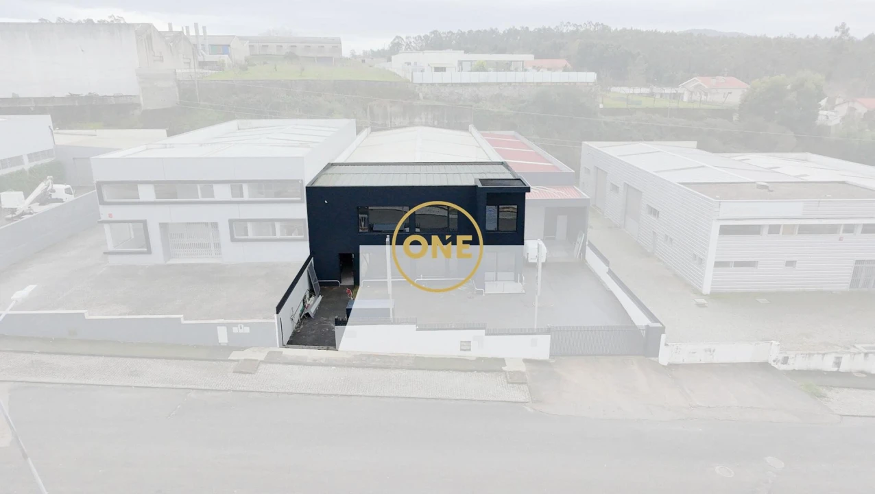 Armazém para Arrendamento em Silveiros e Rio Covo (Santa Eulália) Foto 10