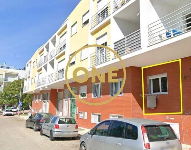 Apartamento T2 para Arrendamento em Charneca de Caparica e Sobreda Foto 1