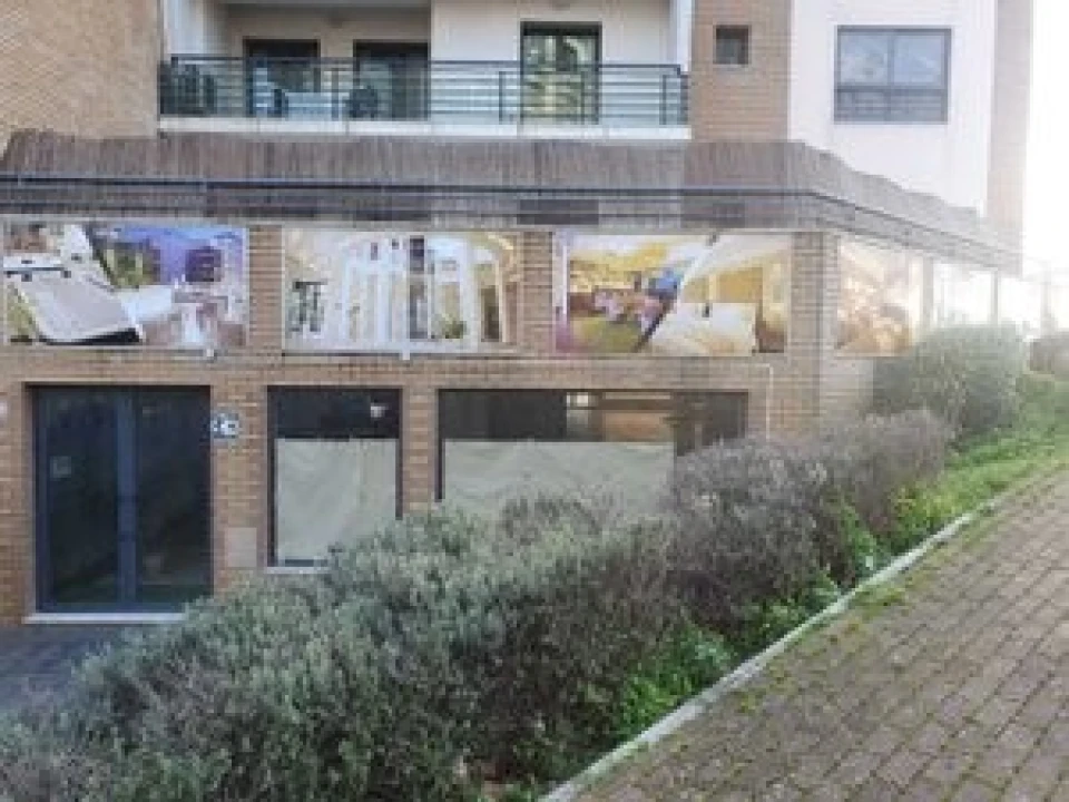 Loja para Venda em Odivelas Foto 5