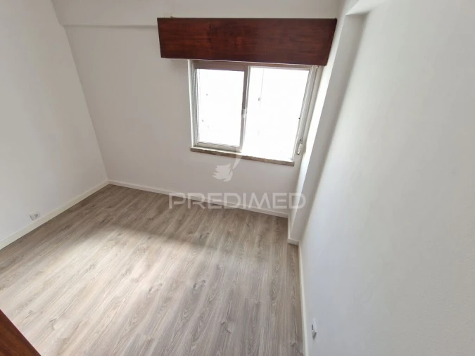 Apartamento T1 para Venda em Alfragide