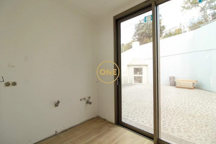 Moradia T4 para Venda em Tabua Foto 9