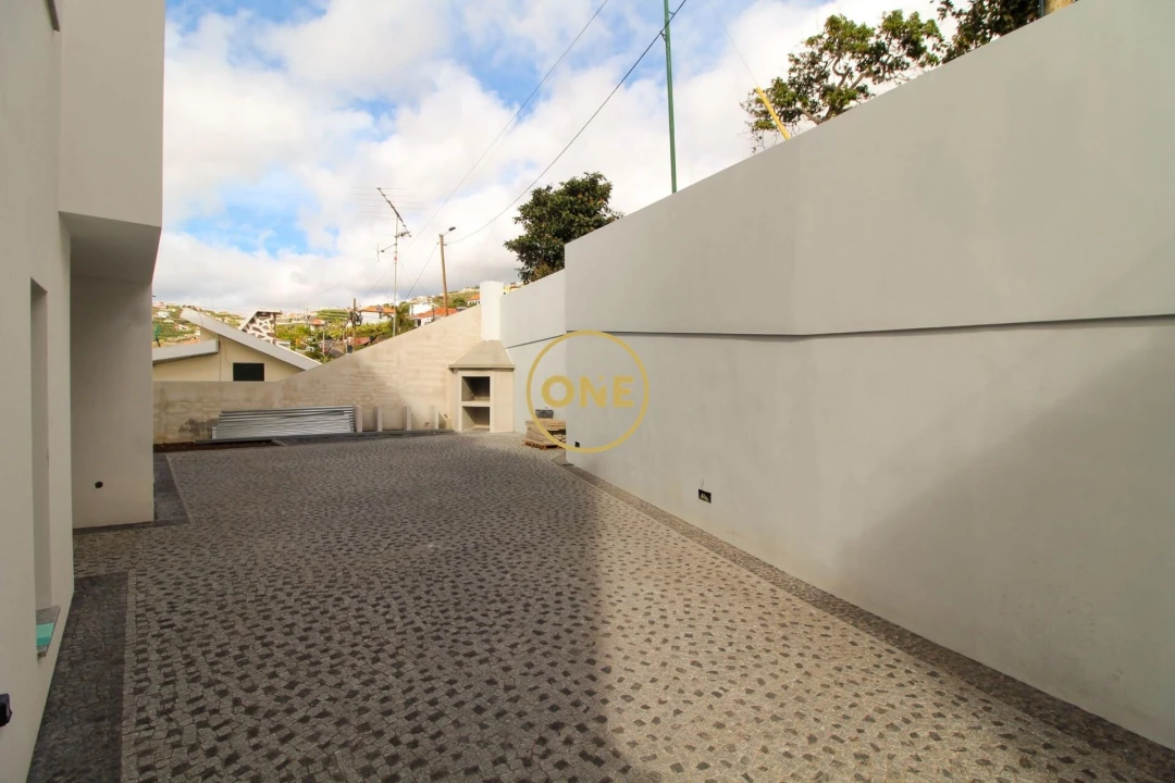 Moradia T4 para Venda em Tabua Foto 34